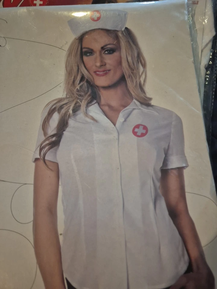 Camisa de enfermera ajustada Underwraps pequeña para mujer enfermera disfraz/camisa de Halloween Foto 3 de 4