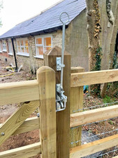 Equestrian gate latch farm gate 5 bar gate lift type