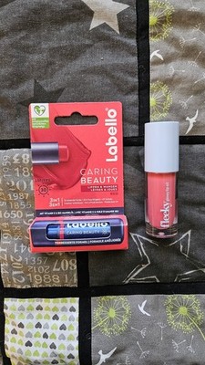 Fleeky Glowy Lip Oil / Labello CARING BEAUTY