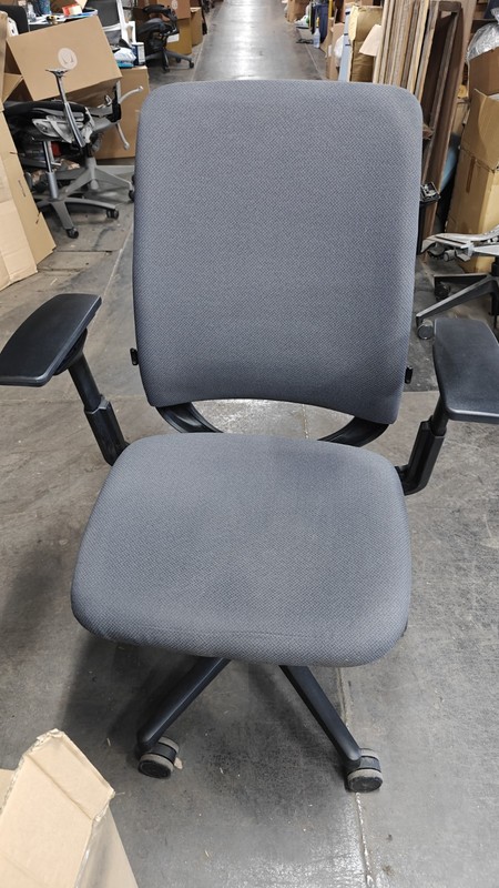 Steelcase Amia Chair