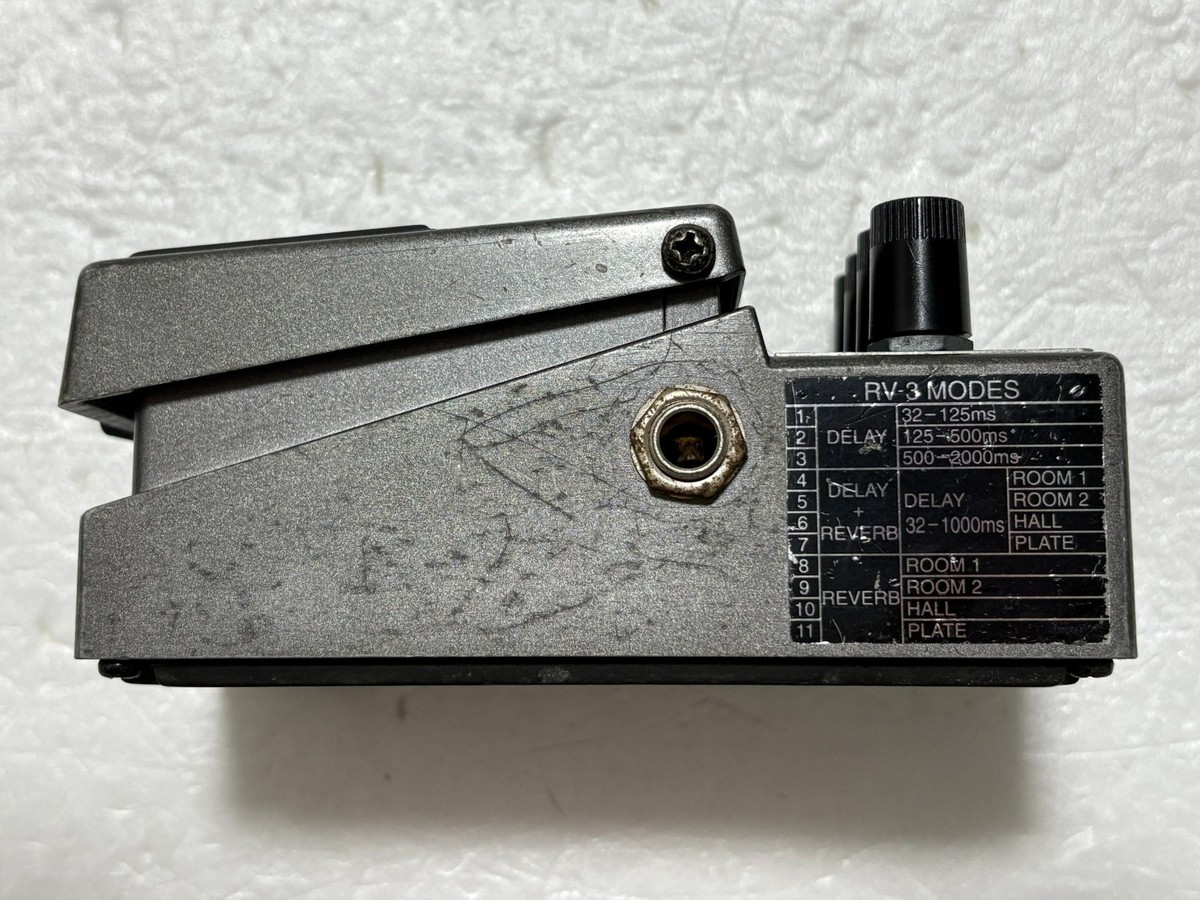 Boss RV-3 Digital Reverb Delay Guitar Effect Pedal Used from Japan