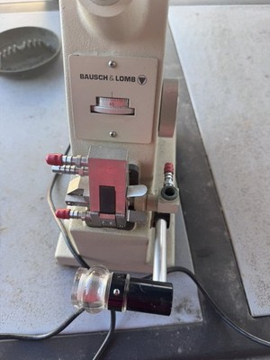 Bausch & lomb 334610-668, Refractometer *Free Shipping*