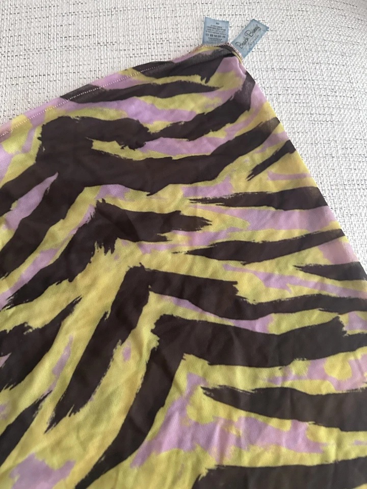 Traje de baño envolvente de playa con estampado animal púrpura Foto 4 de 4