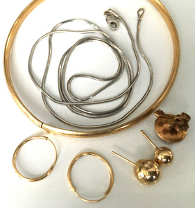 9.5g Vtg ALL 14K SOILD GOLD SCRAP Lot Earrings Bracelet Necklace Jewelry lot y