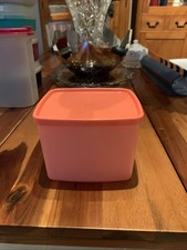 Tupperware Gefrierbehälter ,Eiskristalle  , Rot ,12cm.Lx10cm.Bx9cm.H 800 ml.