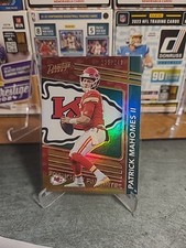 2022 Panini Prestige-Franchise Favorites Patrick Mahomes #FF-1 Green #233/249!!