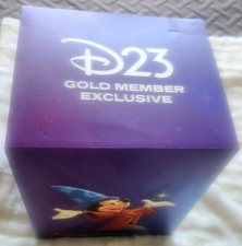 D23 GOLD MEMBER 2026 Mickey Mouse Sorcerer Statue Magnet Card Pin Lorcana Prom