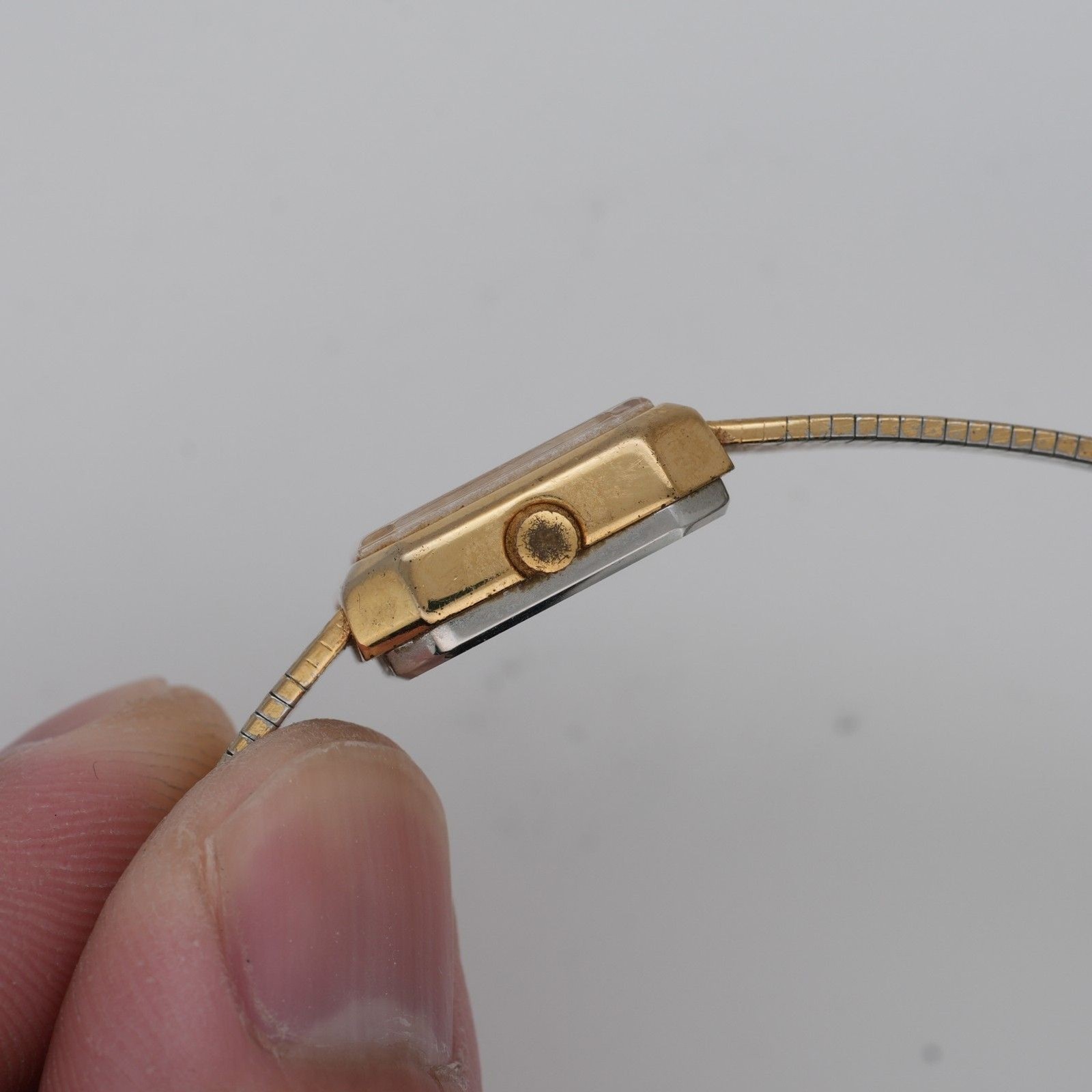 Timex Quartz Gold Tone Rectangular Watch 16mm Vin… - image 4