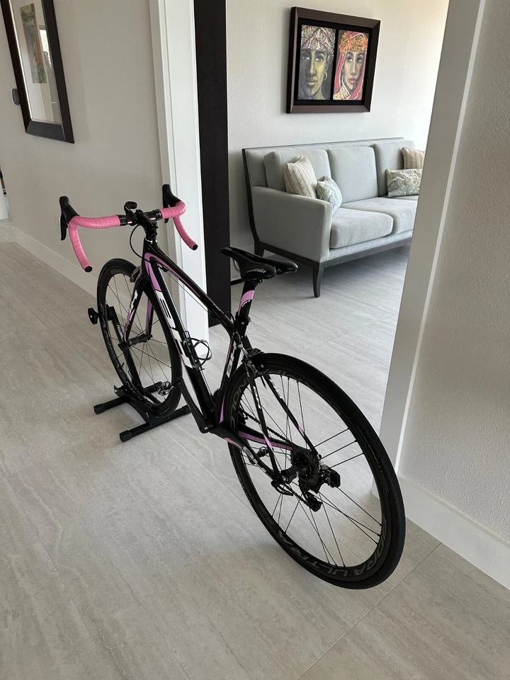 Bicicleta de Carretera BH Cristal Mujer Cuadro Rosa Pequeño Foto 4 de 4