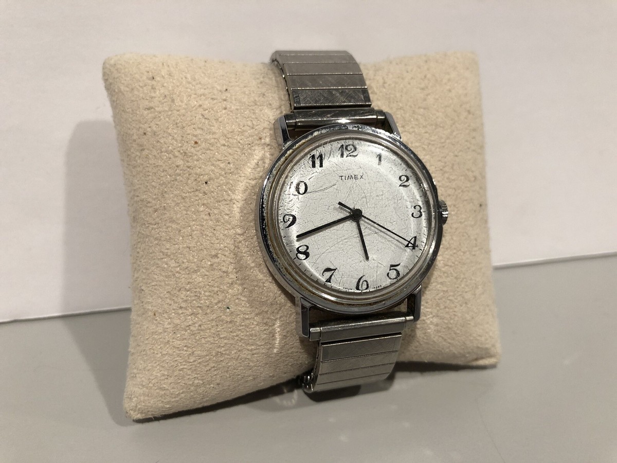 VINTAGE MEN'S 1980'S TIMEX WINDUP THICK CRYSTAL 25129-10480