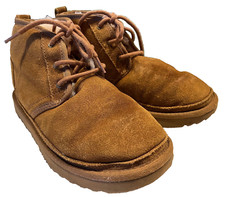 Uggs Neumel Ugg Youth Kids Chukka Desert Boots Chestnut 4 1017320K EUC