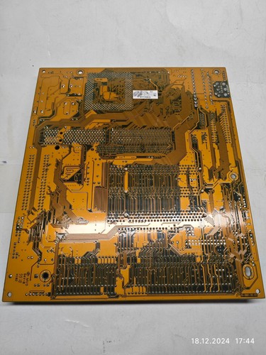 Socket 370 PCPartner VIB861S (35-8861-00-03) ISA, PCI, AGP CPU & 128 MB + Bonus - Picture 5 of 8