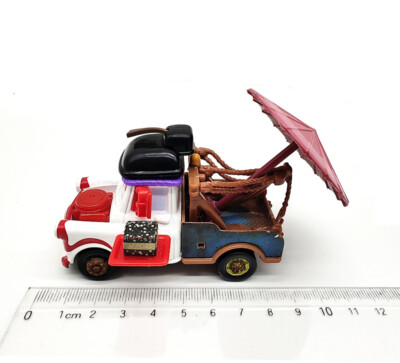 Disney⁄Pixar Cars, Maters Die-Cast Vehicle, Deluxe KABUKI MATER 1