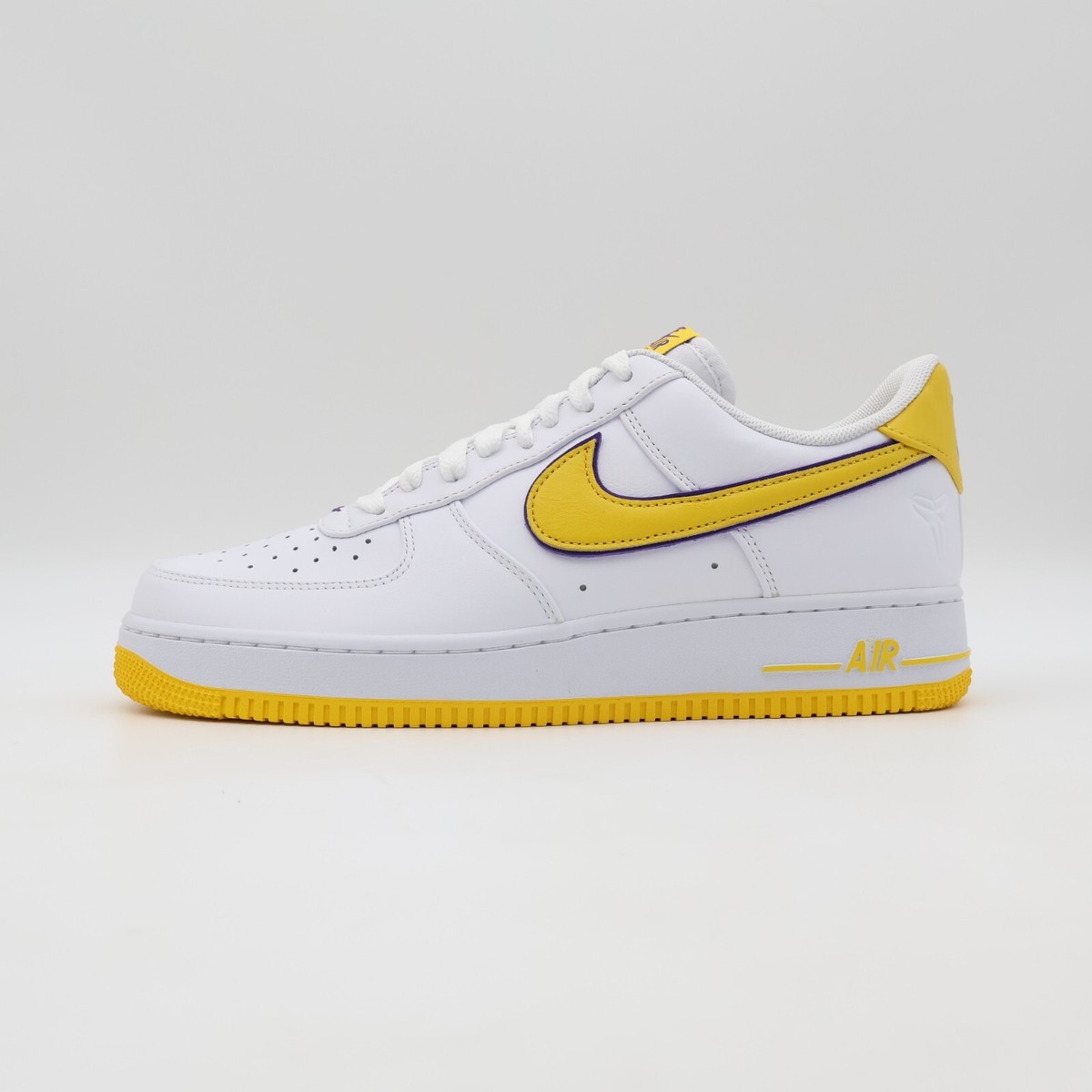 FZ1151-100 Kobe Bryant Nike Air Force 1 Low Retro QS Varsity FZ1151-100 Kobe Bryant Nike Air Force 1 Low Retro QS Varsity