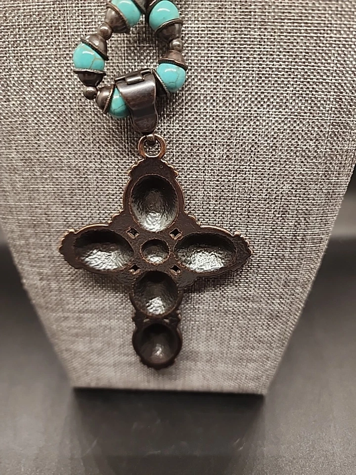 Collar Cruz Blazin Roxx Imitación Turquesa Antiguo Tono Plata con Pendientes NUEVO Foto 4 de 4