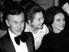 Johnny Carson Rosalind Russell and Joanna Carson 1971 Old Photo