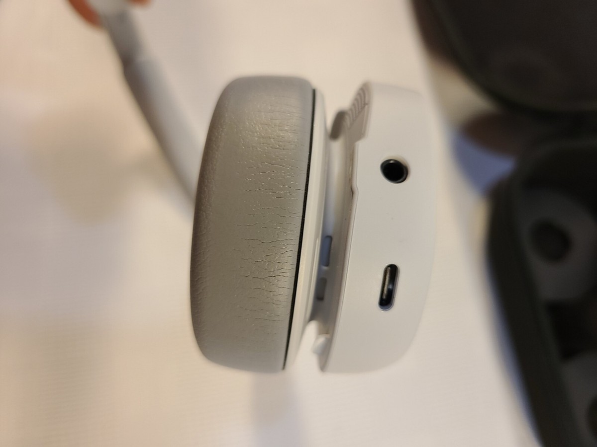 Cisco Headset 730 Platinum Wireless ANC Bluetooth Dual On-Ear USB