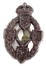 Cap badge : "Royal Electrical & Mechanical Engineers Corps"( matériel original )
