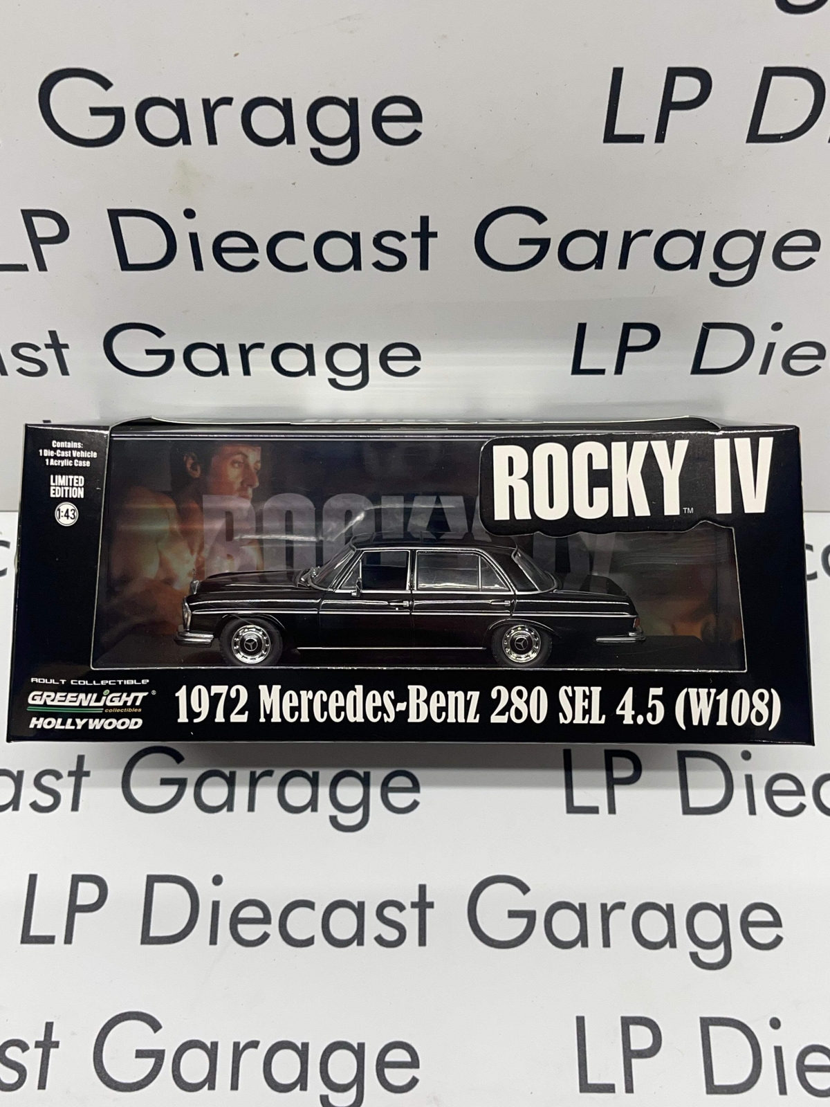 GREENLIGHT 1972 Mercedes-Benz 280 SEL 4.5 (W108) Black Rocky IV 1:43 Diecast