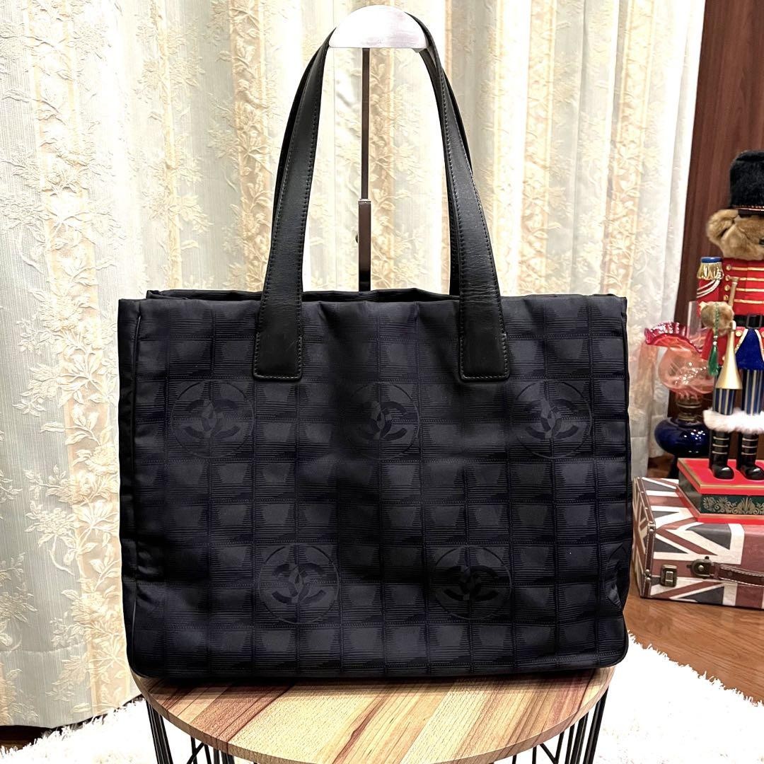 CHANEL Black Nylon Leather Tote Bag with All Over Pattern