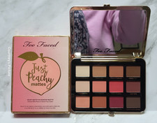 Too Faced JUST PEACHY Mattes Eye Shadow Palet...