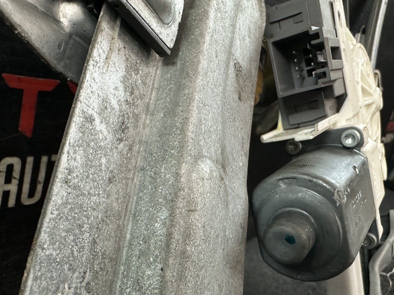 06-12 ECLIPSE COUPE FRONT PASSENGER RIGHT POWER WINDOW GLASS REGULATOR W/ MOTOR