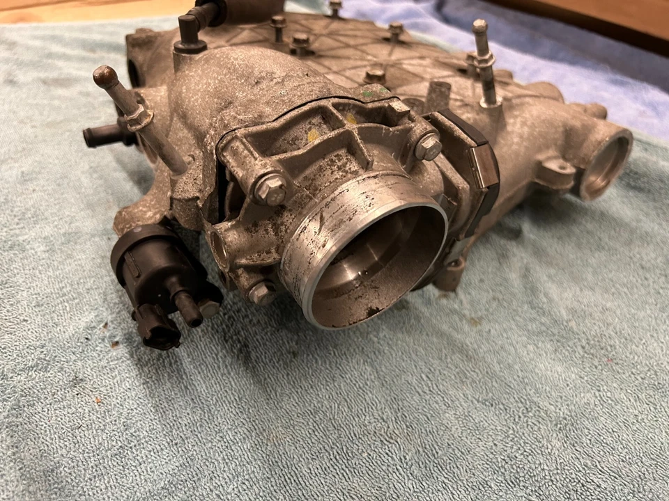 Впускной коллектор анклава 2010 2011 buick - Изображение 2 из 3