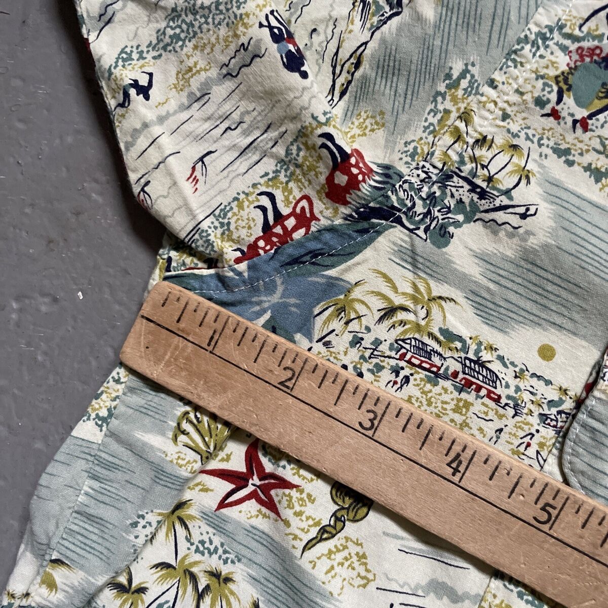 Vintage Stussy 90s-Y2K Hawaiian Aloha Print Made In USA Loop Vintage Stussy 90s-Y2K Hawaiian Aloha Print Made In USA Loop