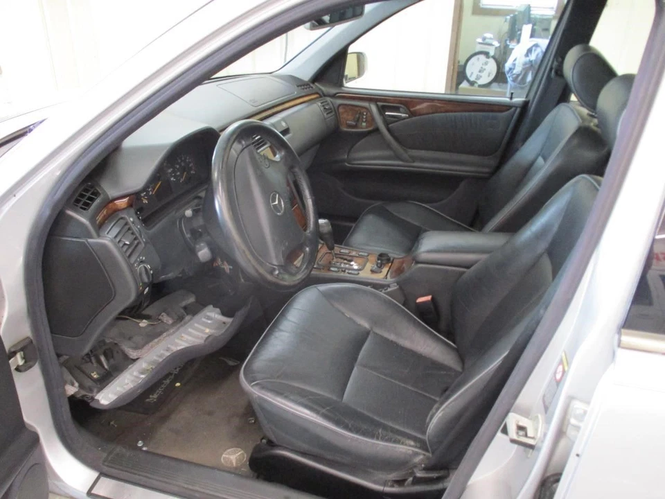 Mercedes-Benz Clase E 2001 Motor Brain Box 0295453432 3020 Foto 2 de 4