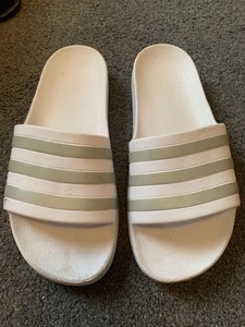 adidas sliders size 6
