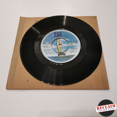 hot chocolate put your love in me 7'' vinyl record very good condition