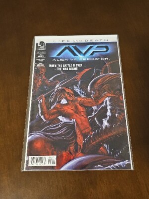 ALIENS VS. PREDATOR PROMETHEUS FINAL CONFLICT LIFE AND DEATH TPB DARK HORSE OOP