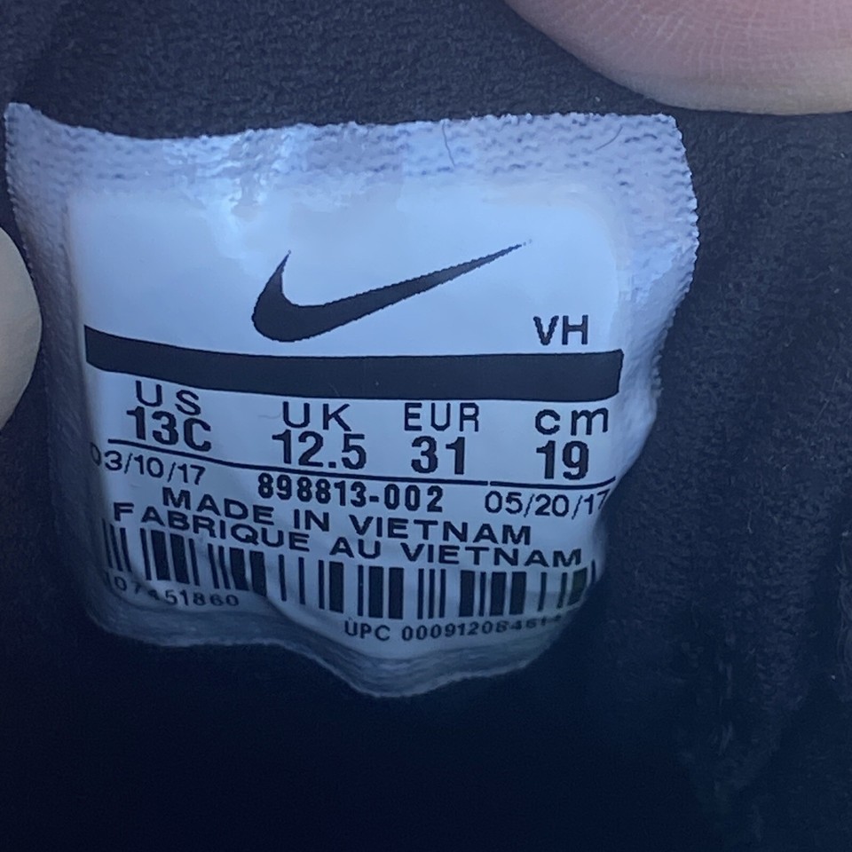 Nike Revolution 3 FlyEase Running Shoes Youth Sz 13C Black Sneakers