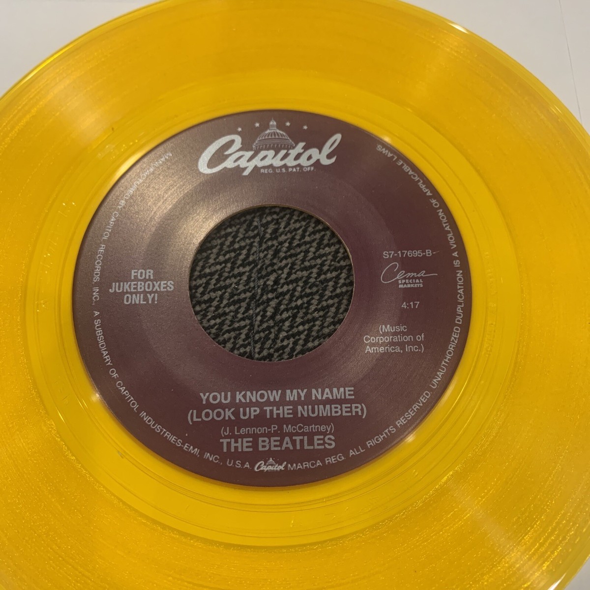 Beatles 45s 1962-70 稀少イエローボックス 23枚シングル YELLOW VINYL CAPITOL 45 RECORD THE BEATLES LET IT BE / YOU KNOW MY