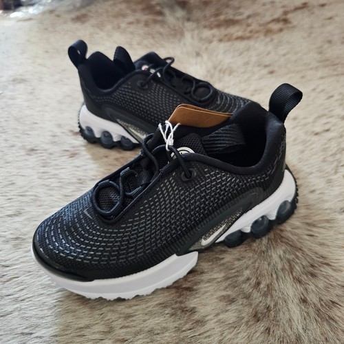 Nike Air Max DN Toddler Boy Athletic Shoes in Black & White Size 10.5 NEW $110 - Picture 4 of 17