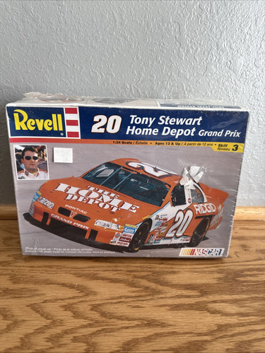 Tony Stewart Home Depot Grand Prix #20 Revell 1:24 Model Kit 85-2986 Sealed Box