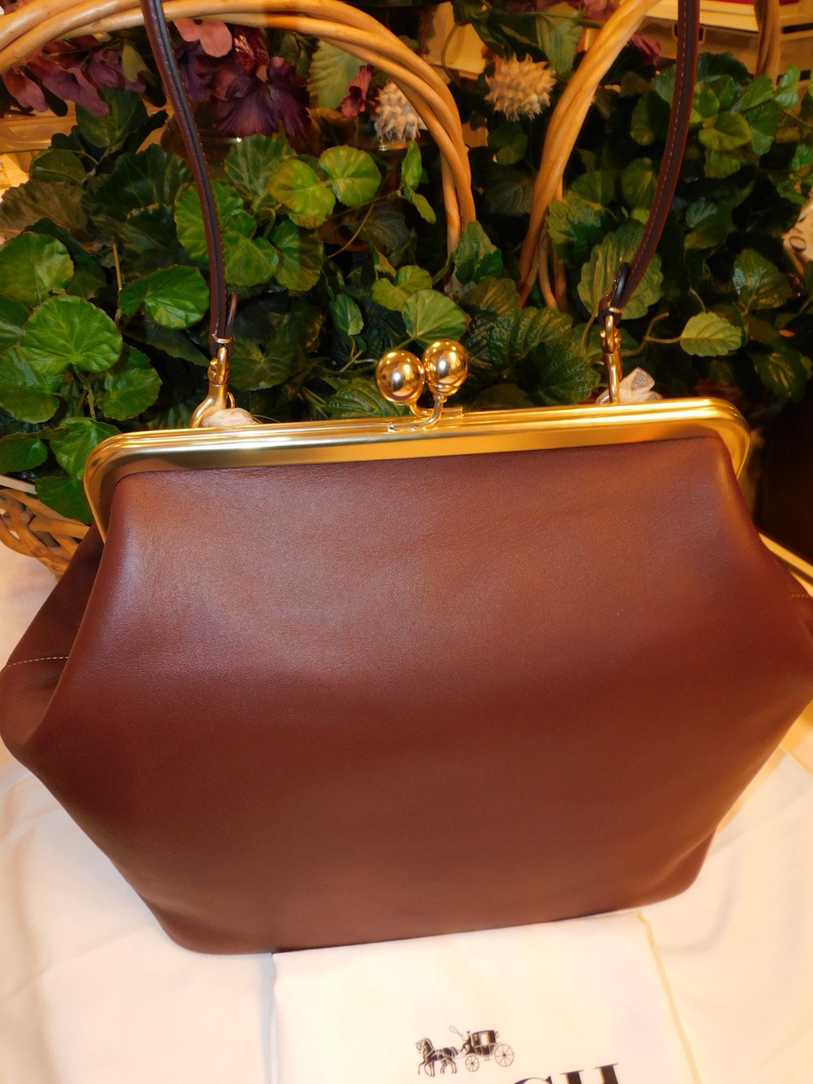NWT COACH CBR51 LARGE OVERSIZED KISSLOCK SHOULDER CLUTCH BAG *FREE