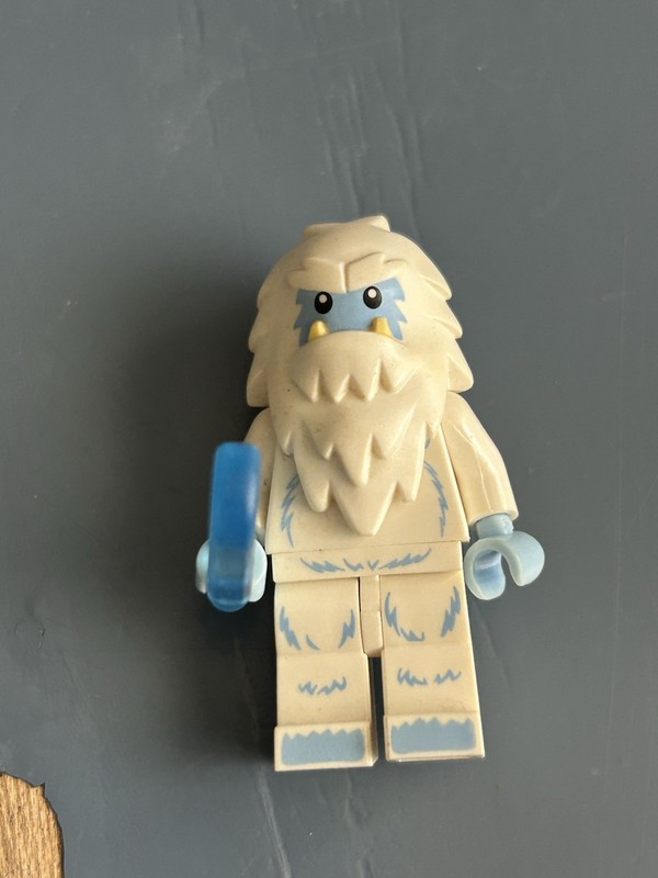 LEGO Yeti Minifigure Series 11