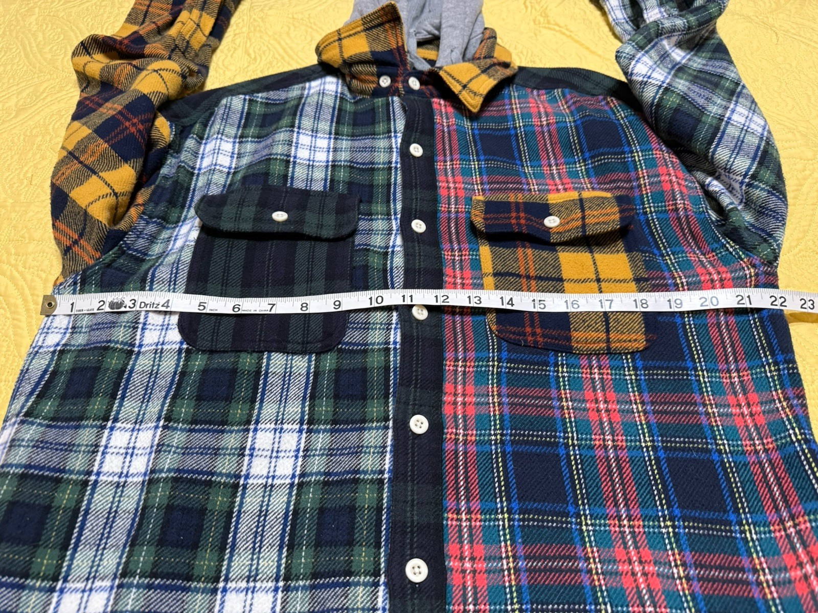 American Eagle M Flannel Quilt Patch Button Up Sh… - image 8