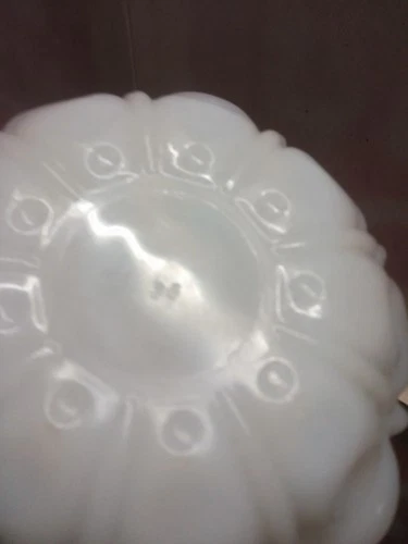 Vintage Anchor Hocking White Milk Glass Jewelry Trinket Nuts Candy Dish Saucer