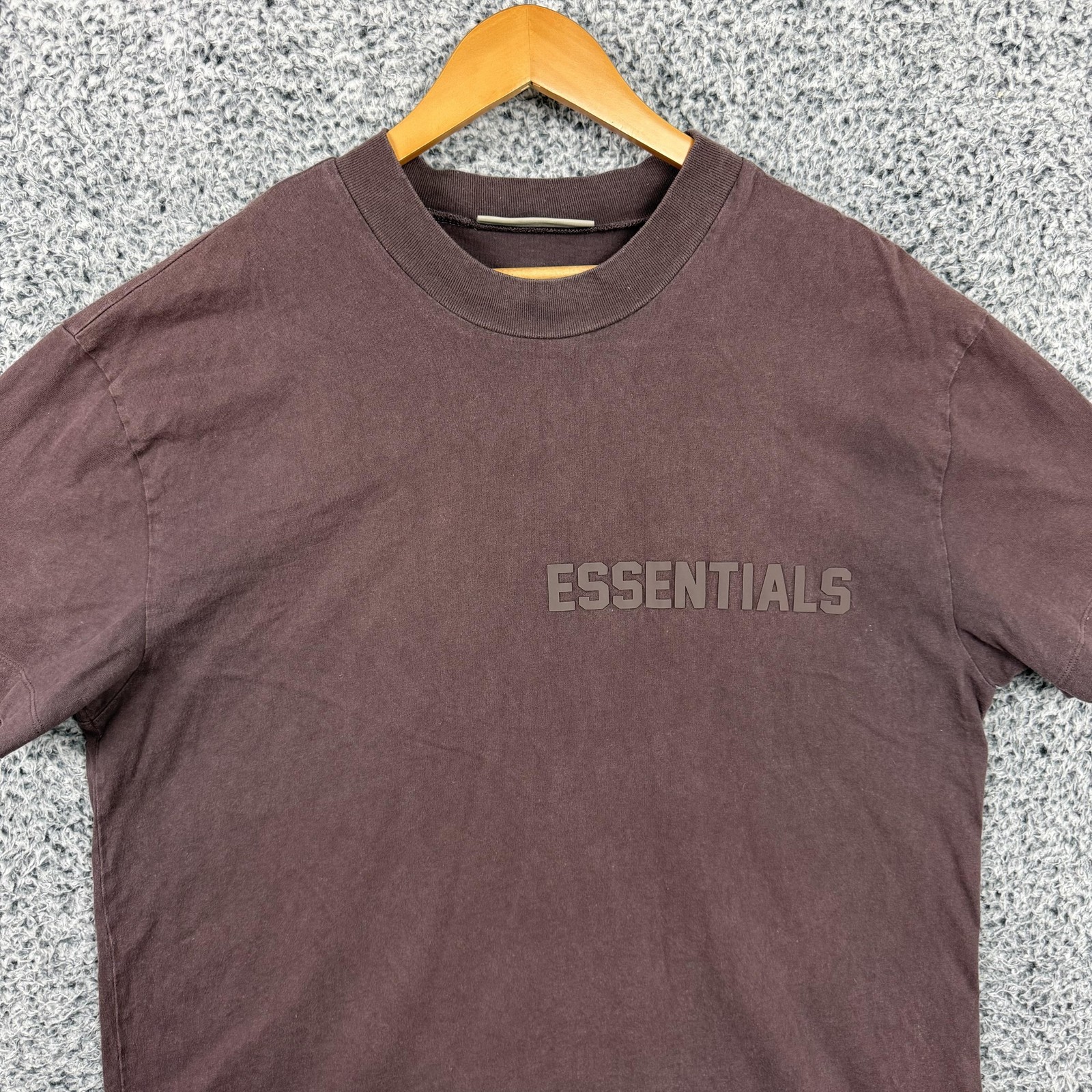Fear Of God Essentials Shirt Mens Large Brown Logo Graphic Tee Streetwear thumbnail 2