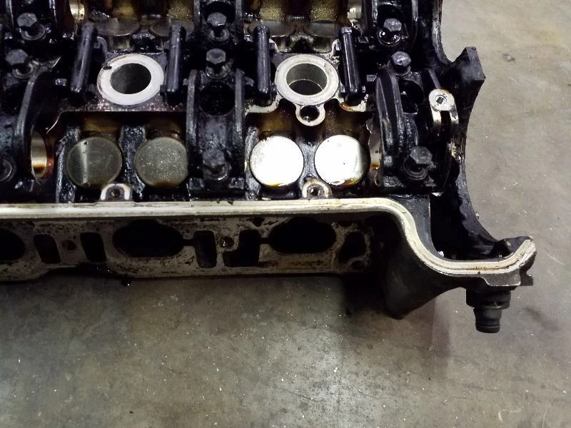 Culata conductor izquierdo con válvulas | Se adapta a Mercedes Benz 500SEL 1992-1993 Foto 4 de 4