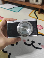 Fujifilm X Series Fuji XF1 12.0MP Compact Digital Camera 4x Zoom Black 90 New