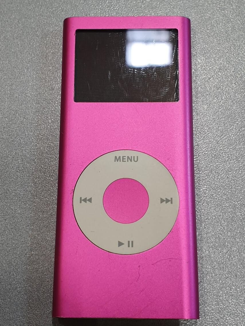 Apple iPod Nano 2nd Generation A1199 For Parts/Spare/Repair Not