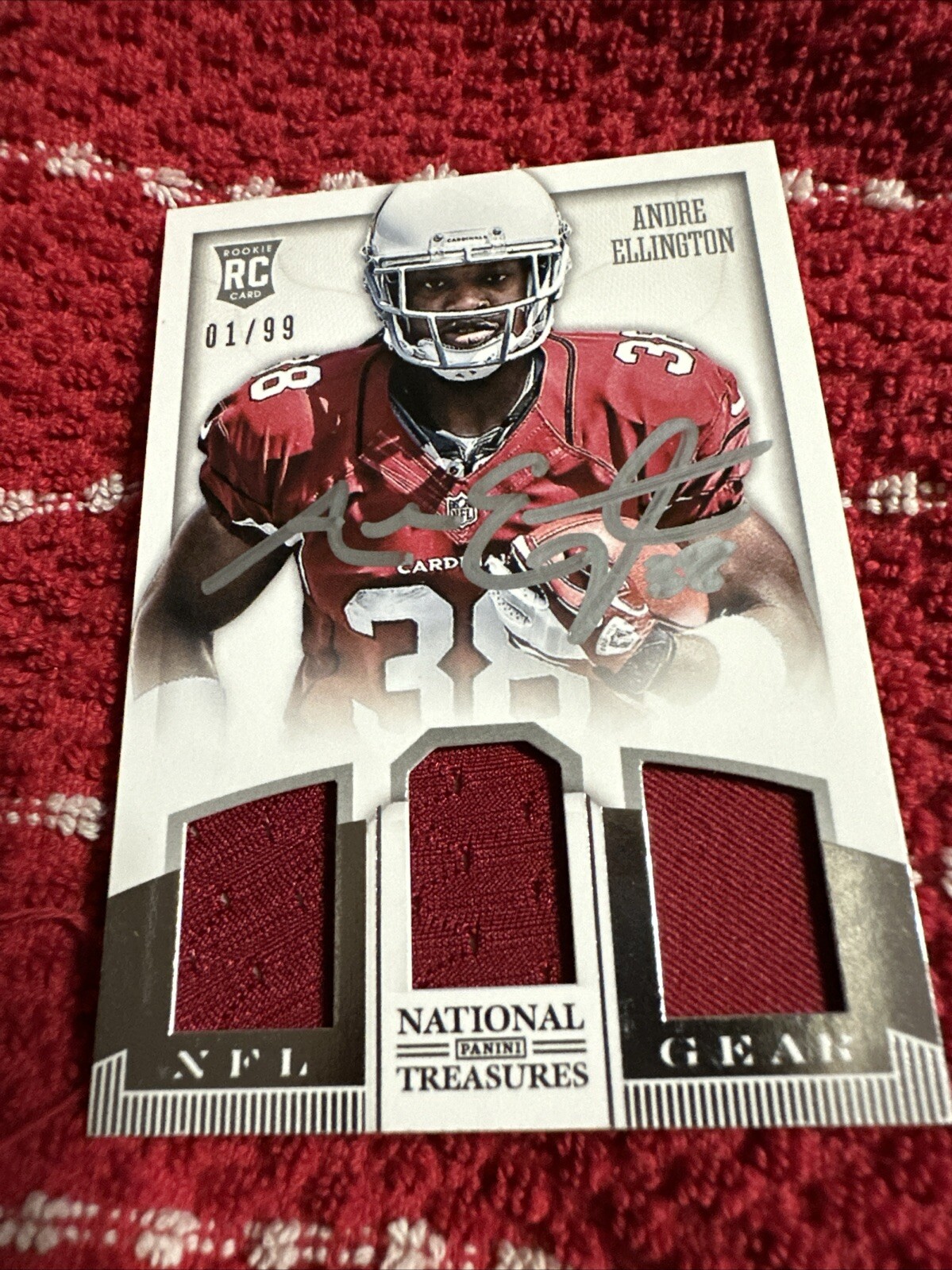 Andre Ellington Panini National Treasures Rookie NFL Gear Trio Materials Signatures #2 Prime