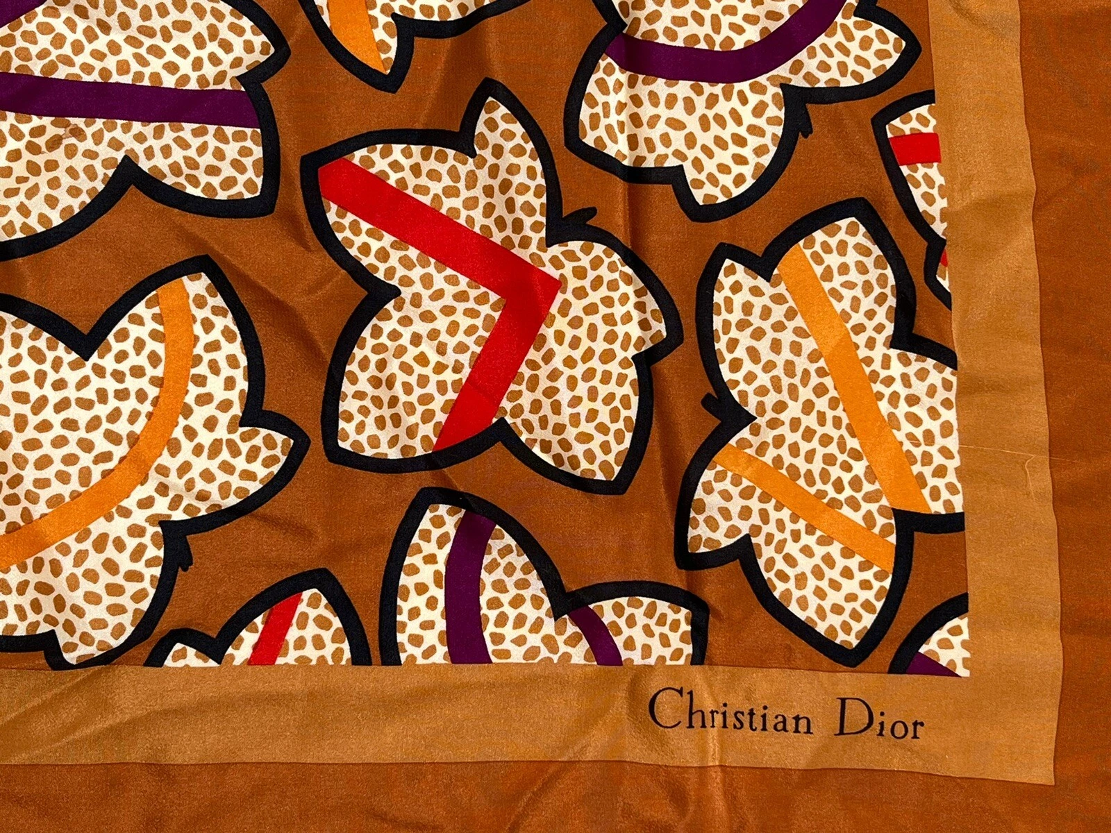 Écharpe en soie graphique vintage Christian Dior papillons 33 pouces bord laminé EC