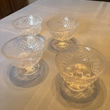 Godinger Crystal Footed Ice Cream Bowl Set Of 4 Clear Glass Perfect Condition