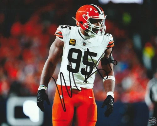 Myles Garrett Autographed Cleveland Browns 8x10 Photo with COA/Matching Hologram