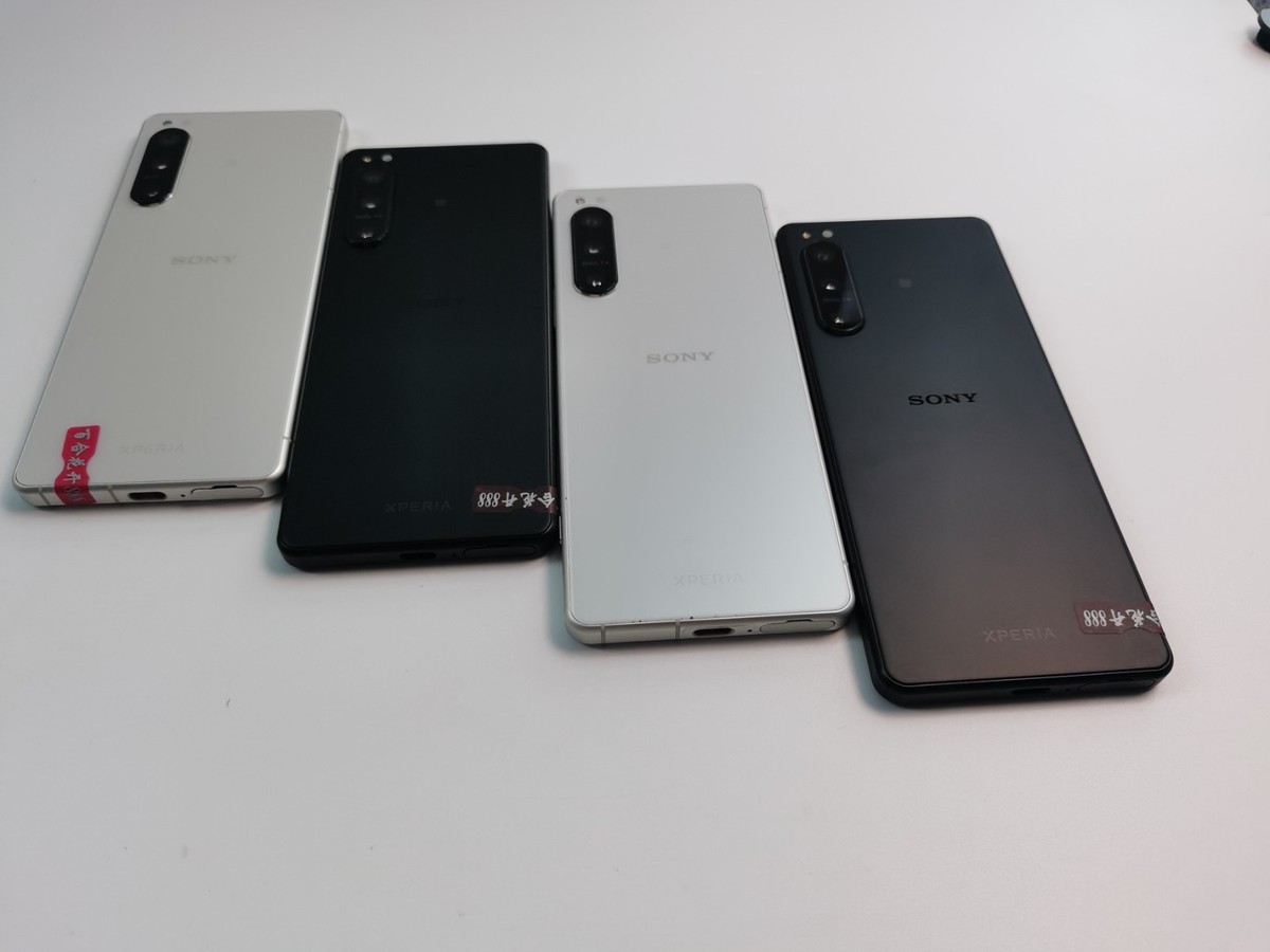 Excellent Sony Xperia 5IV 128GB Black/White Unlocked JAPAN Android