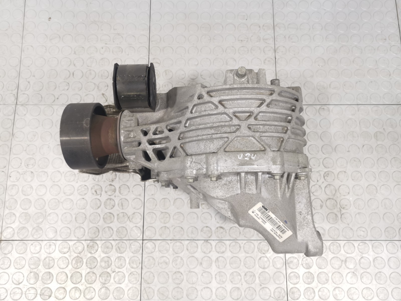 Maserati Ghibli S AWD 3.0L 2014 Rear Differential Carrier 670009608 2.80 Ratio